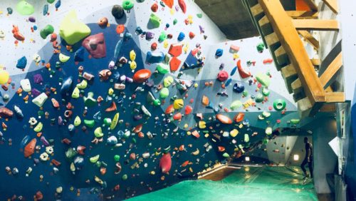 東京都のクライミング施設「the FACTORY（ファクトリー）」